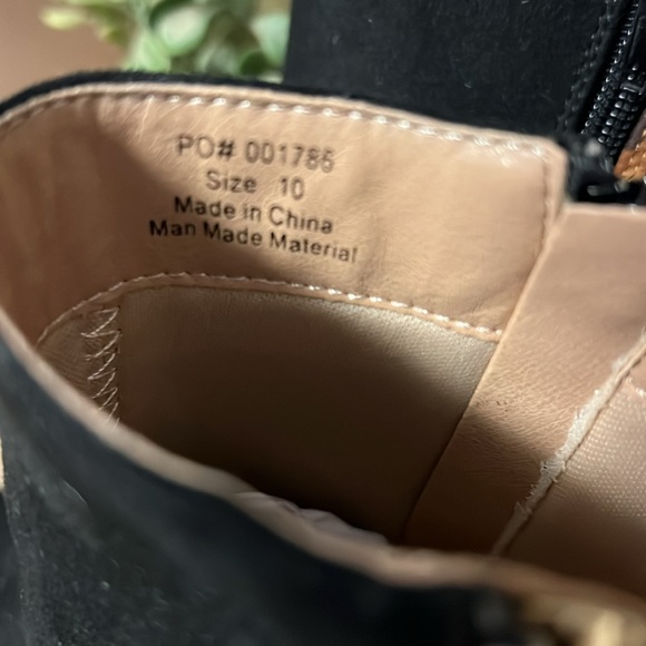 Journee Sarah Collection Black Animal Print Two Tone Ankle Boots NWOT - Picture 11 of 13